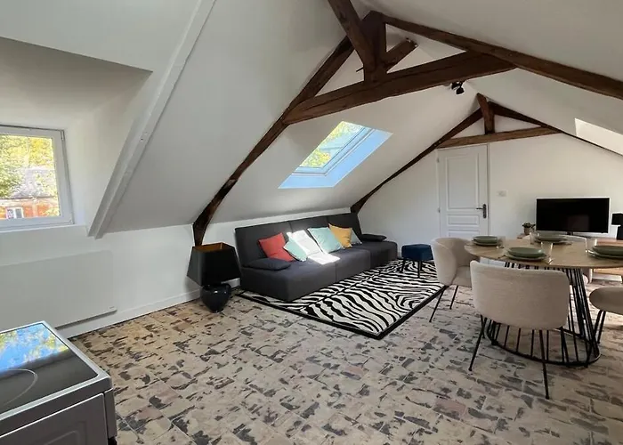 A 300m Du Port Emblematique Honfleur